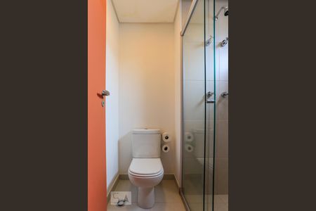 Studio para alugar com 33m², 1 quarto e 1 vaga Studio para alugar com 33m², 1 quarto e 1 vagaBanheiro