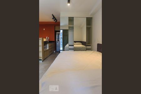 Studio para alugar com 33m², 1 quarto e 1 vaga Studio para alugar com 33m², 1 quarto e 1 vagaQuarto Armário