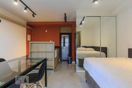 Studio para alugar com 33m², 1 quarto e 1 vaga Studio para alugar com 33m², 1 quarto e 1 vagaSala e Quarto