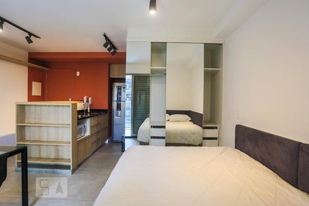 Studio para alugar com 33m², 1 quarto e 1 vaga Studio para alugar com 33m², 1 quarto e 1 vagaQuarto Armário