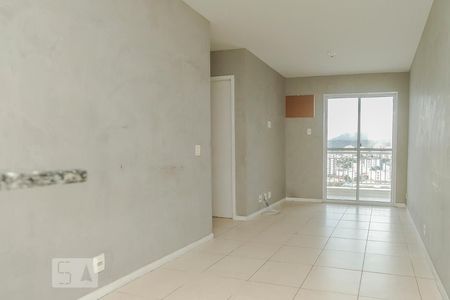 Sala de apartamento para alugar com 3 quartos, 69m² em Del Castilho, Rio de Janeiro