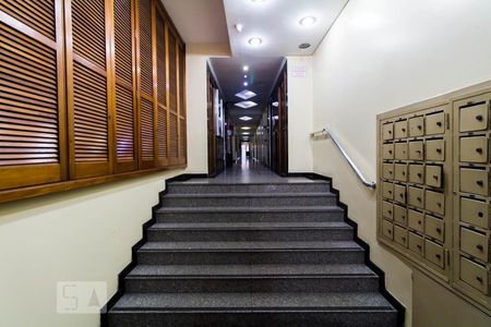 Apartamento à venda com 38m², 1 quarto e sem vagaCorredor Prédio