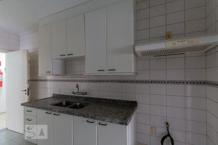 Apartamento à venda com 150m², 2 quartos e 2 vagasCozinha
