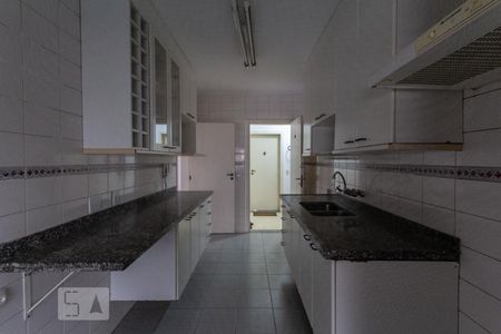 Apartamento à venda com 150m², 2 quartos e 2 vagasCozinha