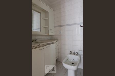 Apartamento à venda com 150m², 2 quartos e 2 vagasSuíte