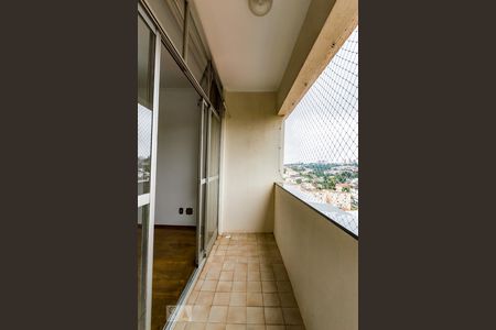 Varanda de apartamento para alugar com 3 quartos, 88m² em Vila Marieta, Campinas