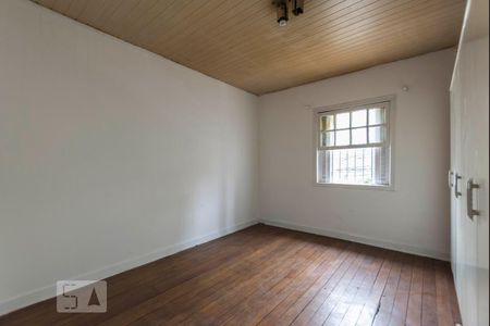 2o. Andar - Quarto 1 de casa para alugar com 2 quartos, 76m² em Jardim Glória, São Paulo