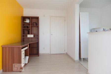 Sala de apartamento para alugar com 2 quartos, 43m² em Jardim Nova Europa, Campinas