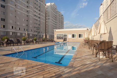 Apartamento para alugar com 43m², 2 quartos e 1 vagaDependências do condominio - piscina