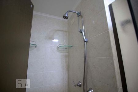 Chuveiro de apartamento à venda com 3 quartos, 76m² em Vila Suzana, São Paulo