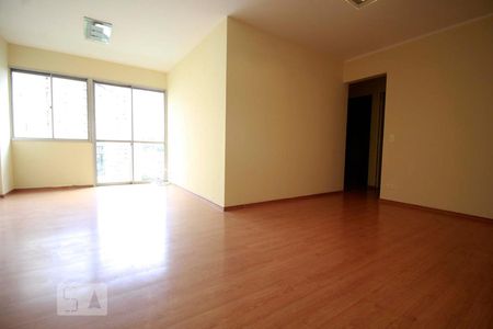 Sala de apartamento à venda com 3 quartos, 76m² em Vila Suzana, São Paulo