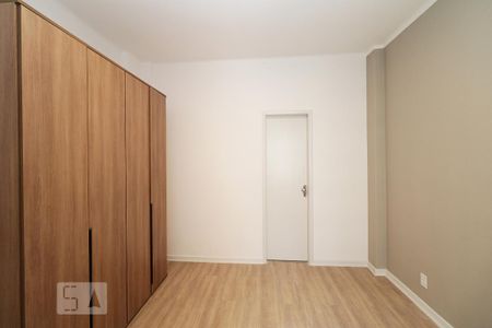 Apartamento à venda com 92m², 3 quartos e sem vagaSuite.