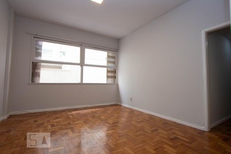 Apartamento para alugar com 90m², 3 quartos e sem vagaSala