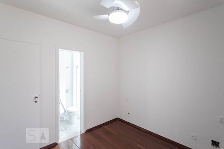 Apartamento para alugar com 75m², 2 quartos e 1 vaga Apartamento para alugar com 75m², 2 quartos e 1 vagaSuíte 1