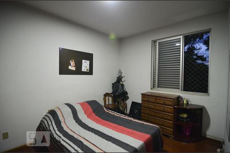 Apartamento à venda com 110m², 4 quartos e 2 vagasQuarto