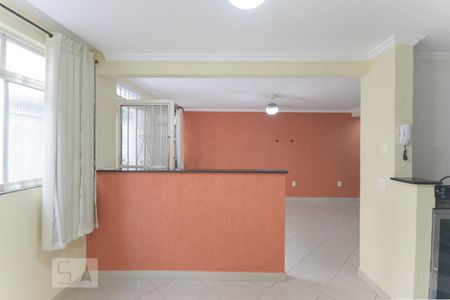 Casa à venda com 170m², 3 quartos e sem vagaSala de jantar