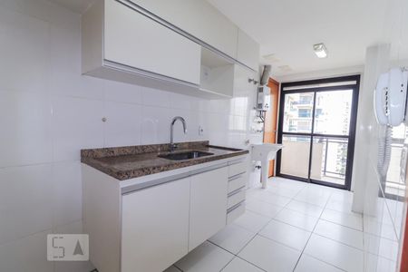 Apartamento à venda com 86m², 3 quartos e 2 vagasCozinha