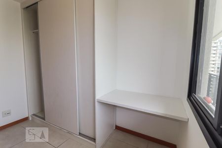 Apartamento à venda com 86m², 3 quartos e 2 vagasQuarto 01