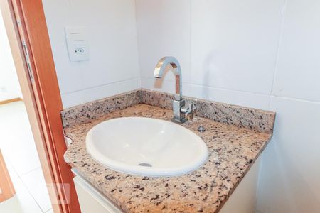 Banheiro Social de apartamento à venda com 3 quartos, 86m² em Jacarepaguá, Rio de Janeiro