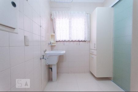 Apartamento à venda com 100m², 3 quartos e 2 vagas Apartamento à venda com 100m², 3 quartos e 2 vagasLavanderia