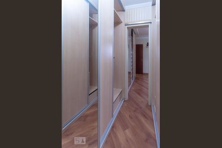 Apartamento à venda com 100m², 3 quartos e 2 vagas Apartamento à venda com 100m², 3 quartos e 2 vagasQuarto 3 - Suíte Closet