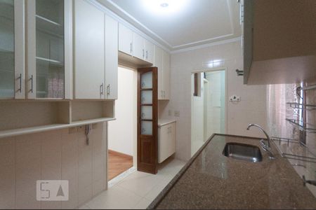 Apartamento à venda com 100m², 3 quartos e 2 vagas Apartamento à venda com 100m², 3 quartos e 2 vagasCozinha