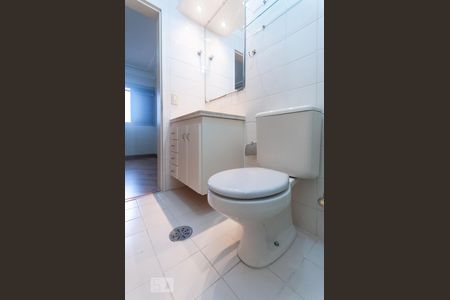 Apartamento à venda com 100m², 3 quartos e 2 vagas Apartamento à venda com 100m², 3 quartos e 2 vagasQuarto 3 - Suíte Banheiro