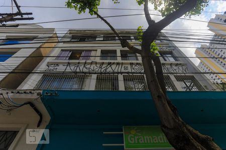 Apartamento para alugar com 112m², 2 quartos e sem vagaFachada