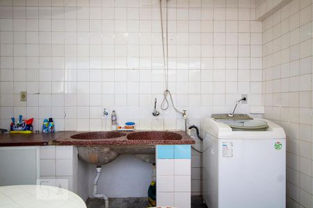 Casa à venda com 204m², 4 quartos e 2 vagasÁrea de serviço