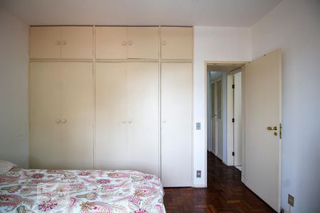 Casa à venda com 204m², 4 quartos e 2 vagasQuarto