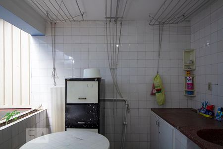 Casa à venda com 204m², 4 quartos e 2 vagasÁrea de serviço