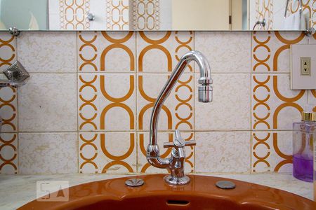 Banheiro de casa à venda com 4 quartos, 204m² em Nova Granada, Belo Horizonte