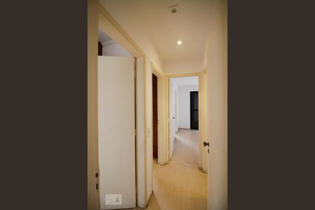 Corredor de apartamento para alugar com 3 quartos, 73m² em Vila Leopoldina, São Paulo
