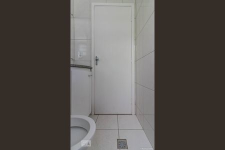 Banheiro de apartamento para alugar com 3 quartos, 63m² em Maria Virgínia, Belo Horizonte