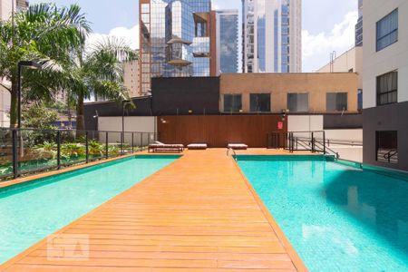 Apartamento para alugar com 90m², 1 quarto e 2 vagas Apartamento para alugar com 90m², 1 quarto e 2 vagasPiscina