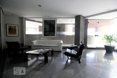 Apartamento para alugar com 84m², 1 quarto e 2 vagasHall social