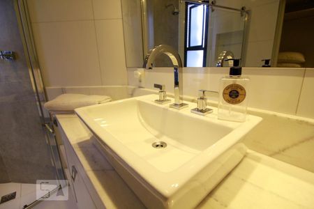 Apartamento para alugar com 84m², 1 quarto e 2 vagasPia