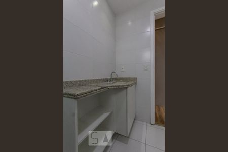 Apartamento à venda com 74m², 2 quartos e 2 vagas Apartamento à venda com 74m², 2 quartos e 2 vagasSuíte