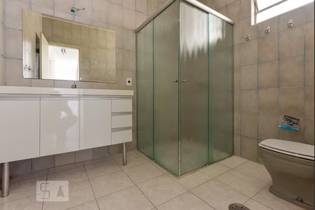 Banheiro de apartamento à venda com 3 quartos, 85m² em Pinheiros, São Paulo