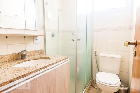 Banheiro de apartamento à venda com 2 quartos, 60m² em Boa Vista, Porto Alegre