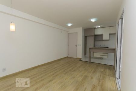 Sala de apartamento para alugar com 2 quartos, 70m² em Jardim Prudência, São Paulo