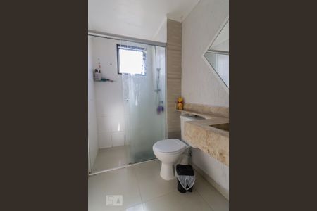 Banheiro de apartamento para alugar com 2 quartos, 50m² em Vila Rio de Janeiro, Guarulhos