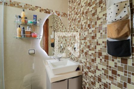 Casa à venda com 144m², 3 quartos e 4 vagasBanheiro da Suíte