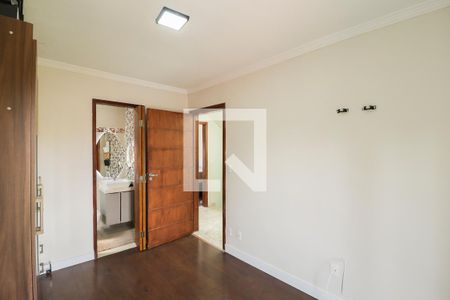 Casa à venda com 144m², 3 quartos e 4 vagasSuÍte