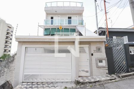 Casa à venda com 144m², 3 quartos e 4 vagasFachada