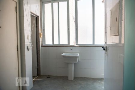 Apartamento à venda com 160m², 3 quartos e 1 vagaÁrea de Serviço