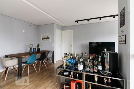 Sala de apartamento para alugar com 1 quarto, 62m² em Alphaville Empresarial, Barueri