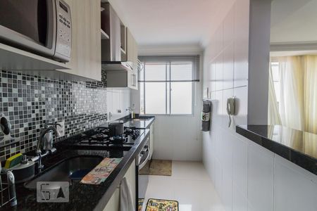 Cozinha de apartamento para alugar com 2 quartos, 45m² em Jardim Adriana, Guarulhos