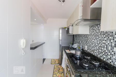 Cozinha de apartamento para alugar com 2 quartos, 45m² em Jardim Adriana, Guarulhos