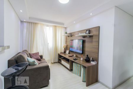 Sala de apartamento para alugar com 2 quartos, 45m² em Jardim Adriana, Guarulhos